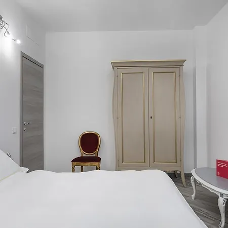 Apartment Dclass By Wonderful Italy Genua